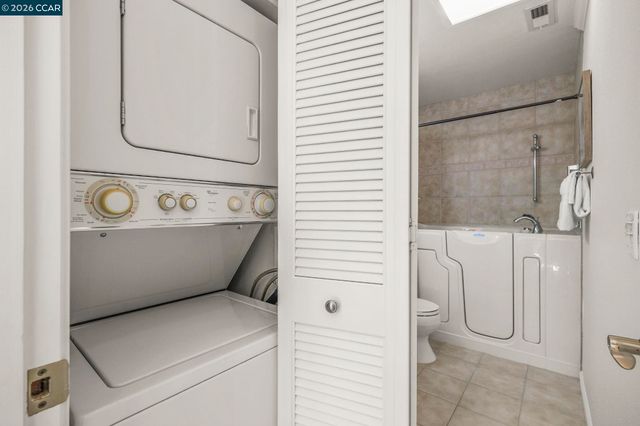 2300 Tice Creek Dr 2, Walnut Creek, CA 94595