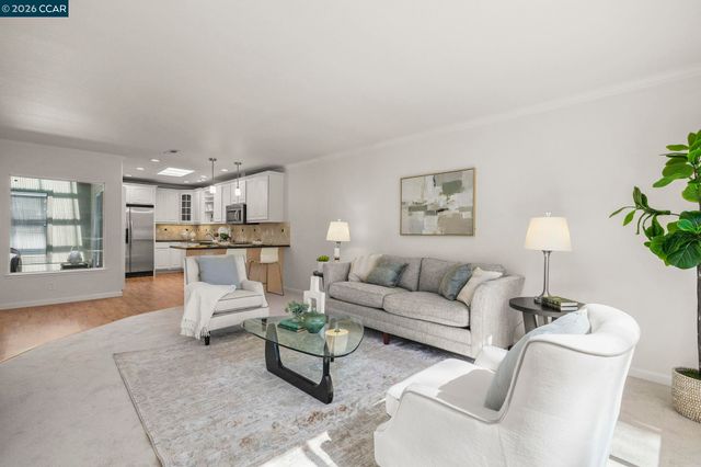 2300 Tice Creek Dr 2, Walnut Creek, CA 94595