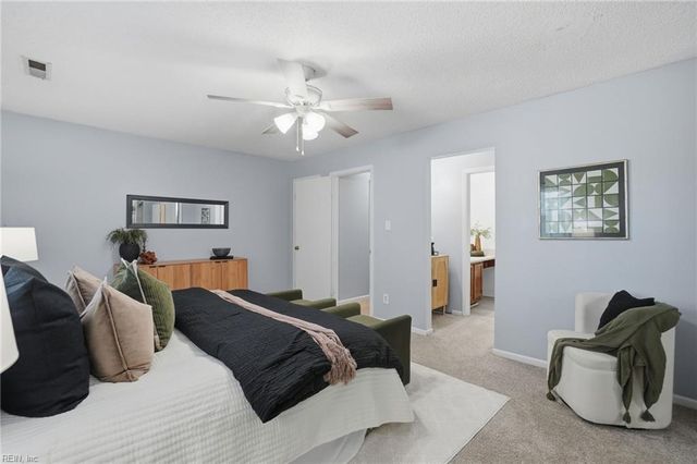 718 Woodbox DR, Virginia Beach, VA 23462