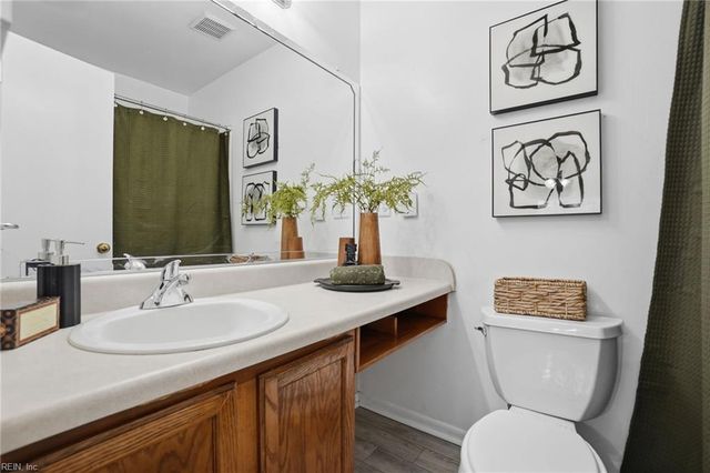 718 Woodbox DR, Virginia Beach, VA 23462