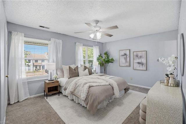 718 Woodbox DR, Virginia Beach, VA 23462