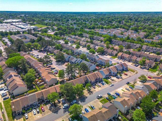 718 Woodbox DR, Virginia Beach, VA 23462