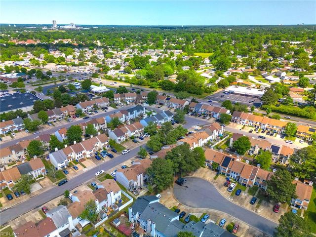 718 Woodbox DR, Virginia Beach, VA 23462