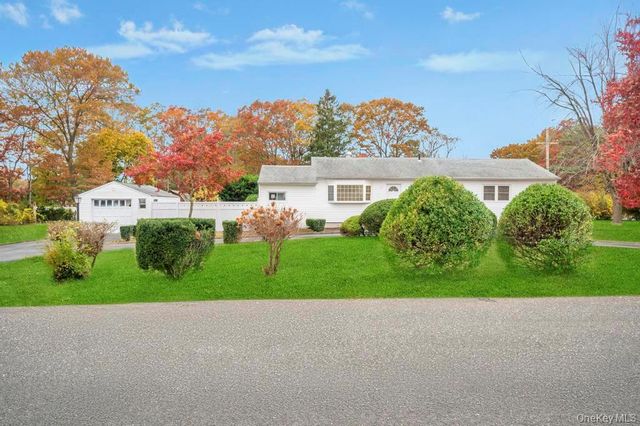 468 Ferndale Boulevard, Islip, NY 11751