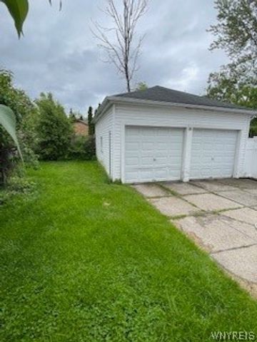157 Springville Avenue Lower, Amherst, NY 14226