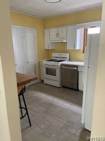 157 Springville Avenue Lower, Amherst, NY 14226