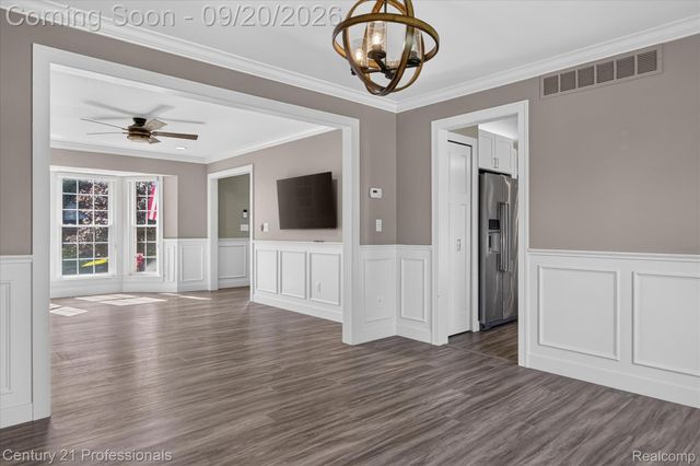 1880 Ayrshire Drive, Commerce Charter Township, MI 48390
