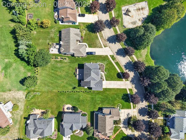 1880 Ayrshire Drive, Commerce Charter Township, MI 48390