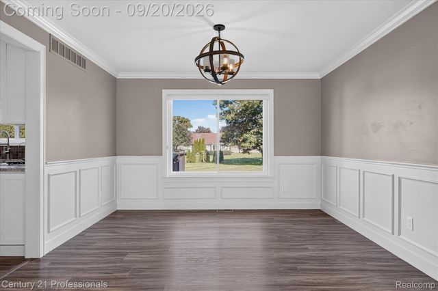 1880 Ayrshire Drive, Commerce Charter Township, MI 48390