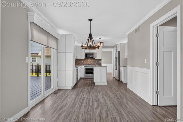 1880 Ayrshire Drive, Commerce Charter Township, MI 48390