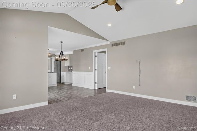 1880 Ayrshire Drive, Commerce Charter Township, MI 48390