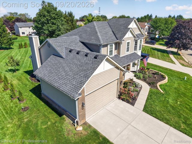 1880 Ayrshire Drive, Commerce Charter Township, MI 48390