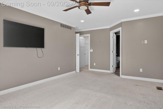 1880 Ayrshire Drive, Commerce Charter Township, MI 48390