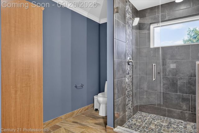 1880 Ayrshire Drive, Commerce Charter Township, MI 48390