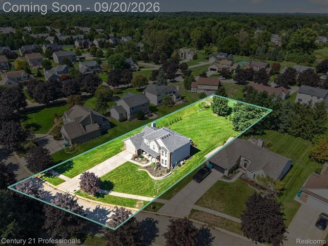 1880 Ayrshire Drive, Commerce Charter Township, MI 48390
