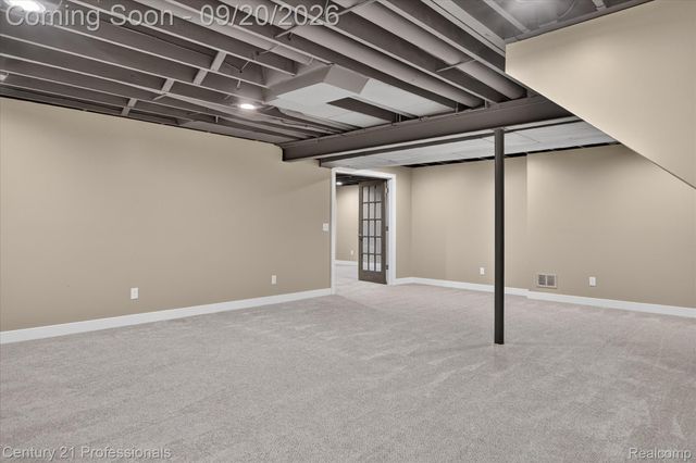 1880 Ayrshire Drive, Commerce Charter Township, MI 48390