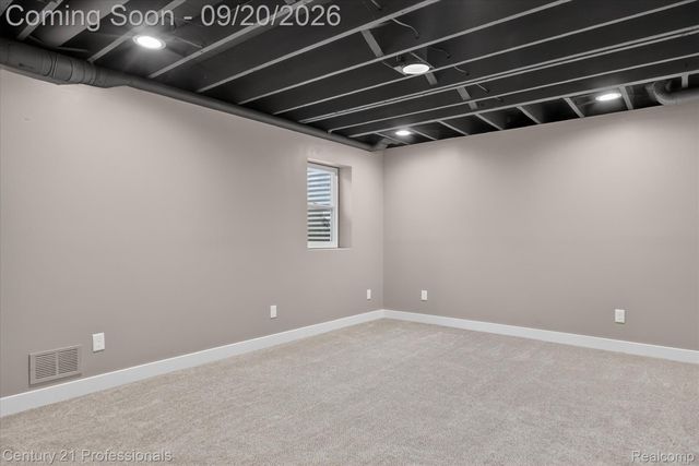 1880 Ayrshire Drive, Commerce Charter Township, MI 48390