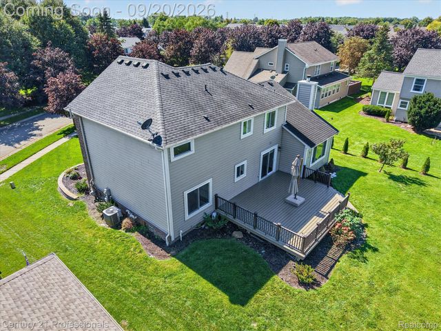 1880 Ayrshire Drive, Commerce Charter Township, MI 48390