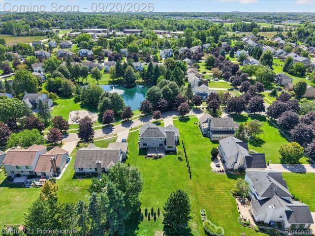 1880 Ayrshire Drive, Commerce Charter Township, MI 48390