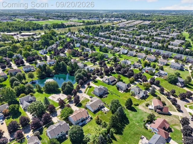 1880 Ayrshire Drive, Commerce Charter Township, MI 48390