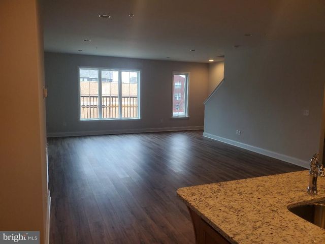 3094 EGRETON RD, Mechanicsburg, PA 17055