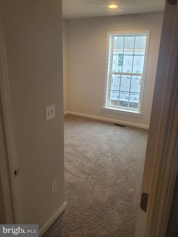 3094 EGRETON RD, Mechanicsburg, PA 17055