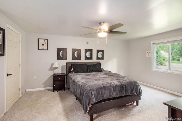 770 Brushwood Drive, Wolverine Lake Village, MI 48390