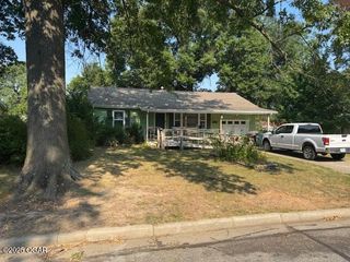 1302 Kansas Avenue, Joplin, MO 64801