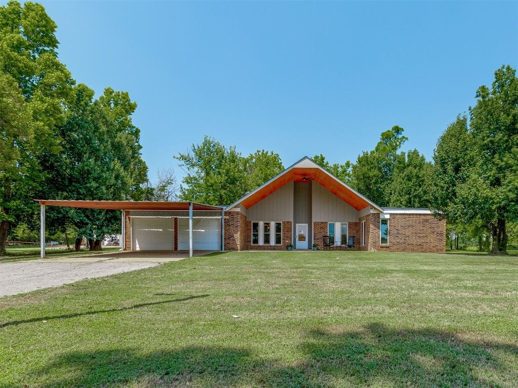 613 N Czech Hall Road, Tuttle, OK 73089