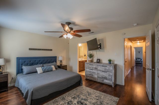 6801 Sandshell Boulevard, Fort Worth, TX 76137