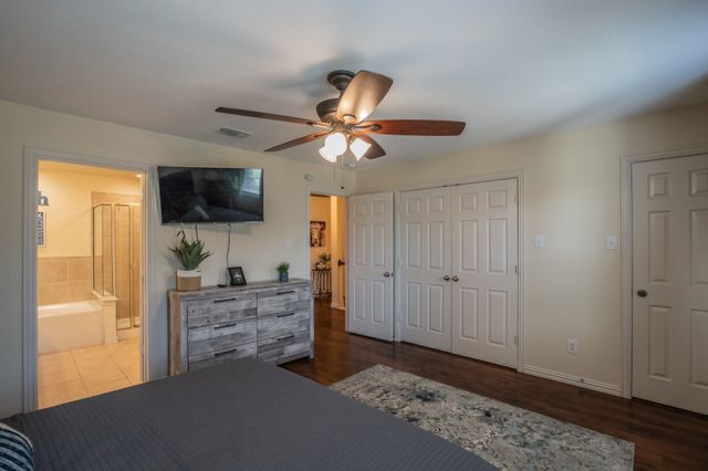 6801 Sandshell Boulevard, Fort Worth, TX 76137