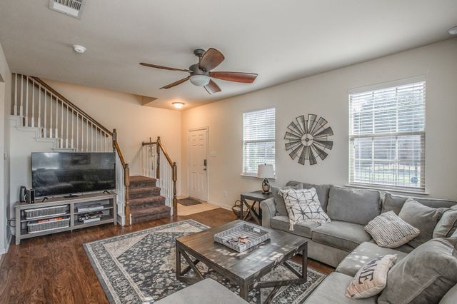 6801 Sandshell Boulevard, Fort Worth, TX 76137