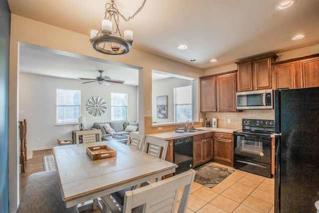 6801 Sandshell Boulevard, Fort Worth, TX 76137