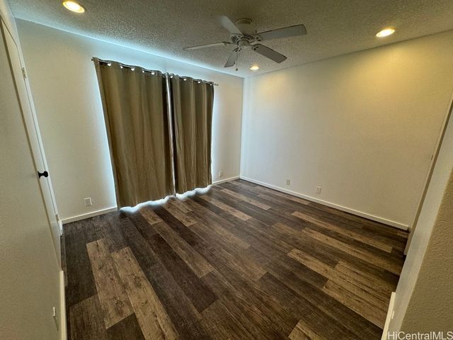 92-1007 Alaa Street 15-105, Kapolei, HI 96707