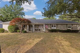 3216 S Crysler Avenue, Independence, MO 64055