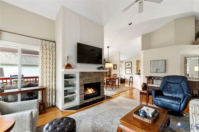 6001 Dominion Fairways Pl, Glen Allen, VA 23059