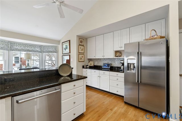 6001 Dominion Fairways Pl, Glen Allen, VA 23059