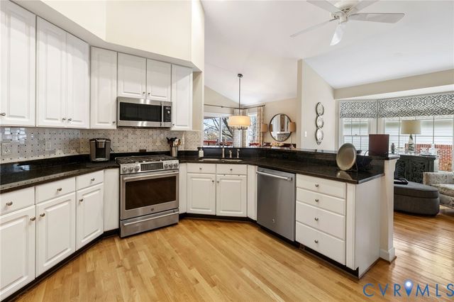 6001 Dominion Fairways Pl, Glen Allen, VA 23059