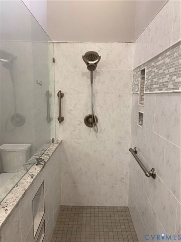 6001 Dominion Fairways Pl, Glen Allen, VA 23059