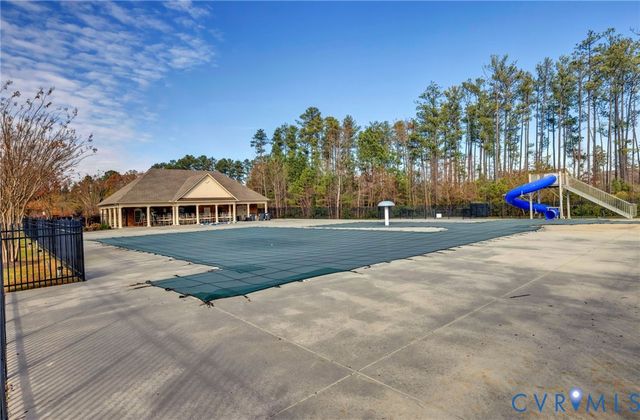 6001 Dominion Fairways Pl, Glen Allen, VA 23059