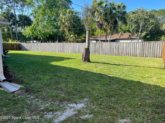 911 Le Baron Street SW, Palm Bay, FL 32908