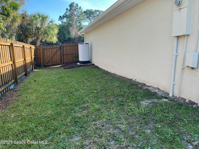 911 Le Baron Street SW, Palm Bay, FL 32908