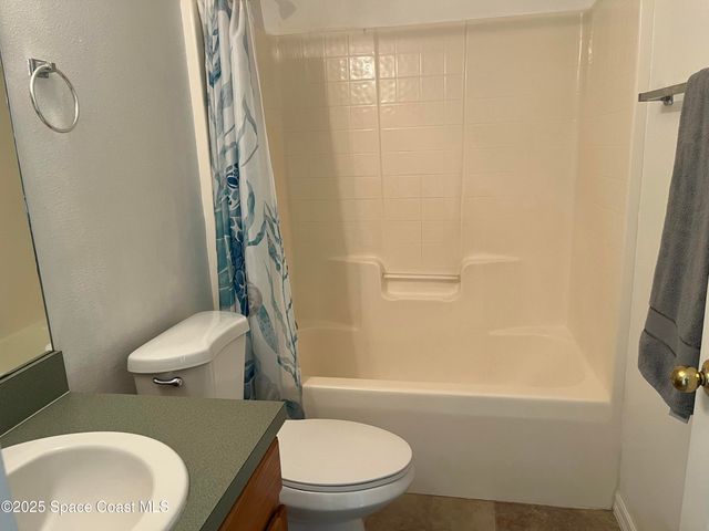 911 Le Baron Street SW, Palm Bay, FL 32908