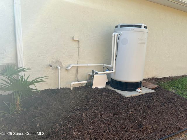 911 Le Baron Street SW, Palm Bay, FL 32908