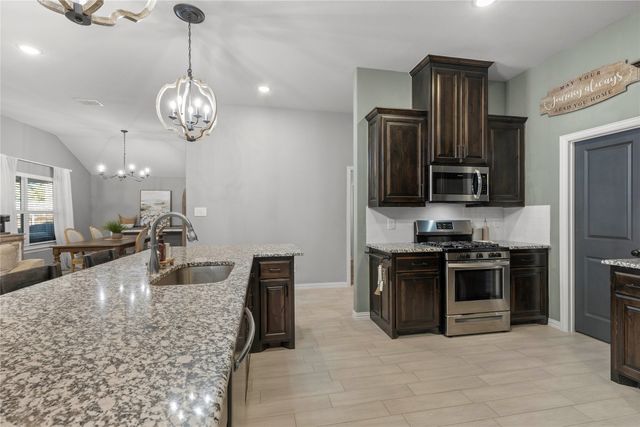 440 Brinkley Drive, Saginaw, TX 76179