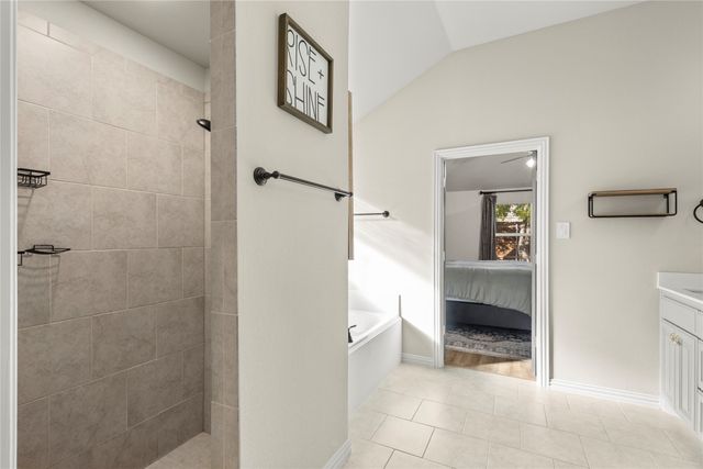 440 Brinkley Drive, Saginaw, TX 76179