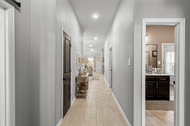 440 Brinkley Drive, Saginaw, TX 76179