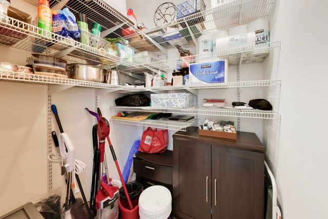 4000 TRIUMVERA Drive 508, Glenview, IL 60025