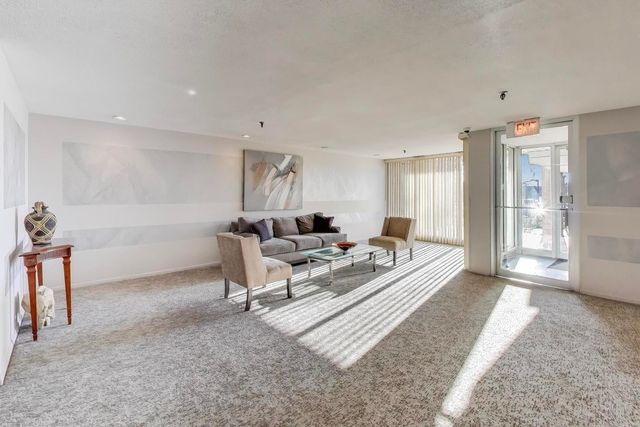 4000 TRIUMVERA Drive 508, Glenview, IL 60025
