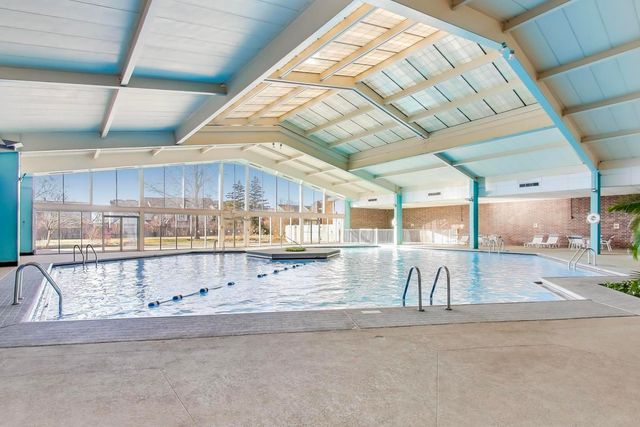 4000 TRIUMVERA Drive 508, Glenview, IL 60025